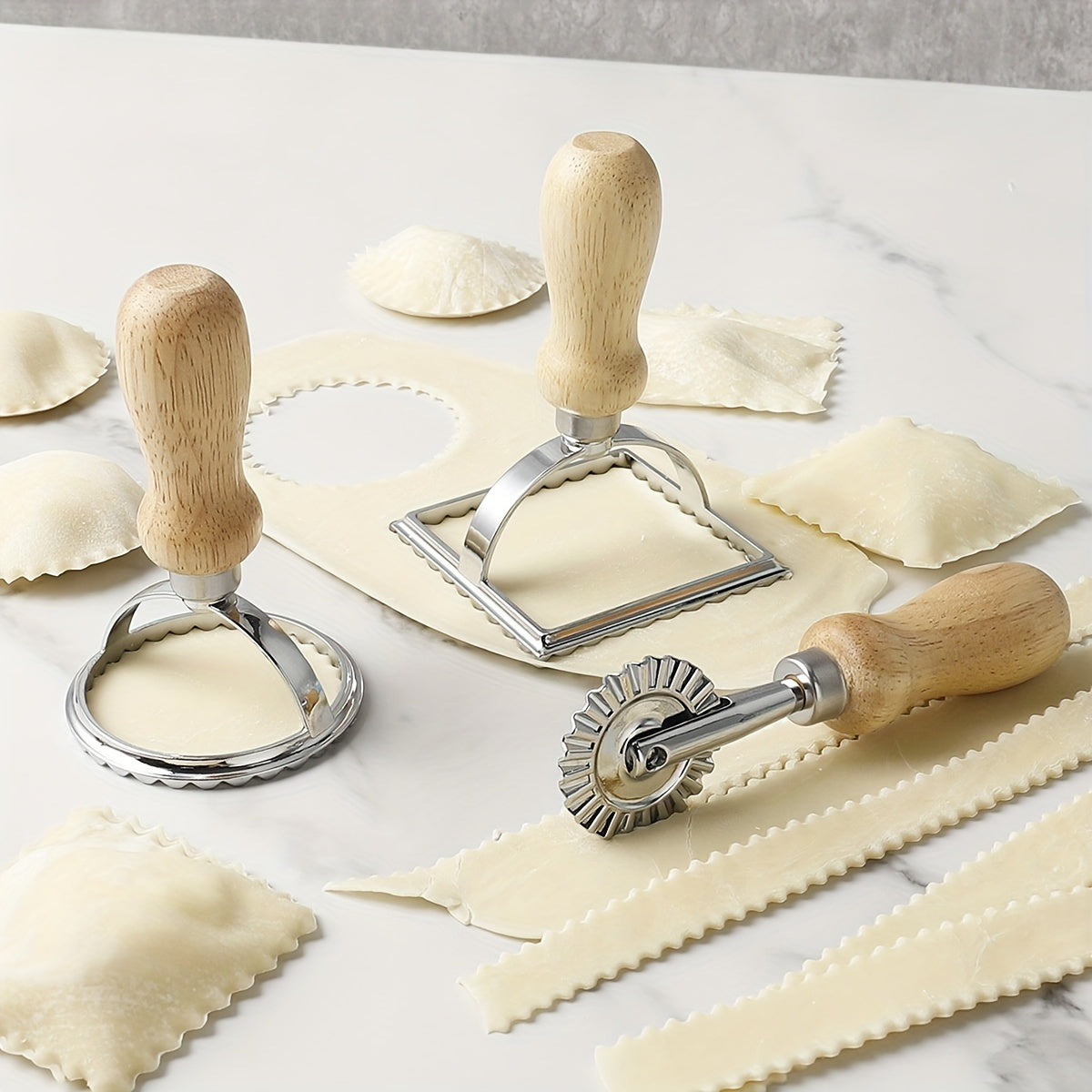 3pcs, Cookie Cutters And Dough Roller, Zinc Alloy Pastry Cutters And Dough Wheel Cutter, Dumpling Molds, Dumpling Skin Maker, Baking Tools, Kitchen Gadgets, Kitchen Accessories