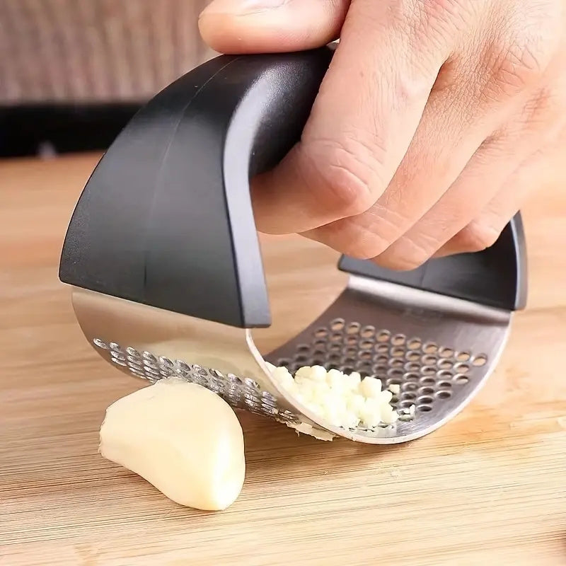 "Innovative" Stainless Steel Manual Garlic Press & Mincer - Easy-To-Use, Durable Kitchen Gadget For Perfectly Crushed Garlic Garlic Crusher Garlic Mincer