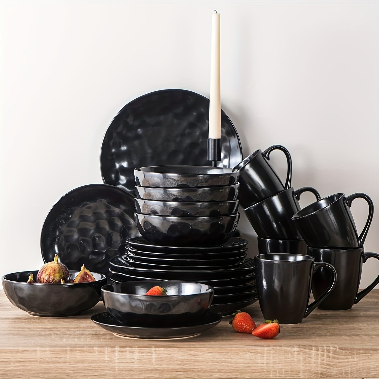 Vicrays 18 Piece Kitchen Ceramic Dinnerware Set, Ceramic Fluted Dinner Plate, Coffee Mug, Bowl Set, Microwave, Oven and Dishwasher Safe, Scratch Resistant, Suitable for Home, Parties and Restaurants (black)